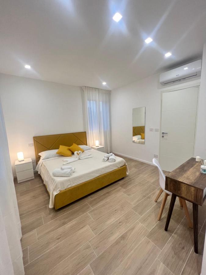 Perla Sul Mare Apartments Giardini Naxos Exterior foto